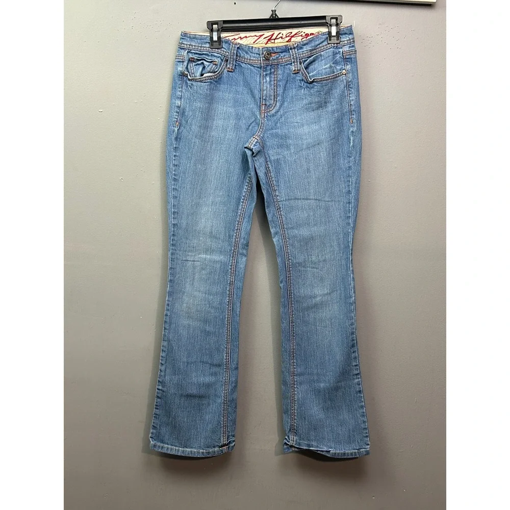 Tommy Hilfiger Stretch Low Rise Bootcut Jeans Women's Size 6 Light Wash - Picture 1 of 9